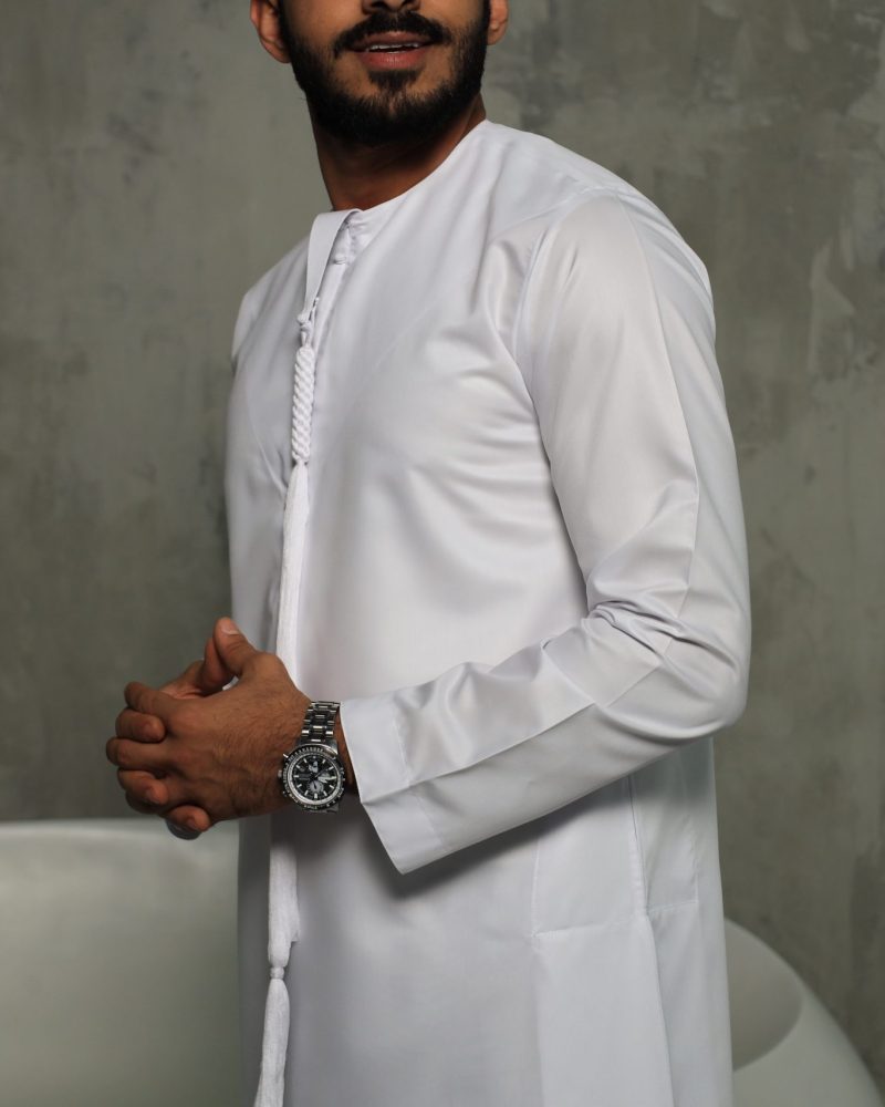 Emirati Thobes