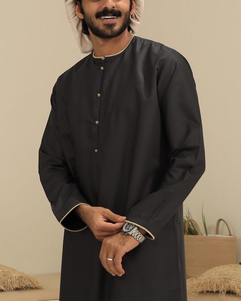 #M121 | Black Emirati Thobe With Gold Embroidery