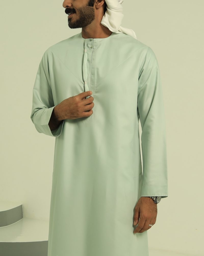 #M124 | Light Green Omani Thobe